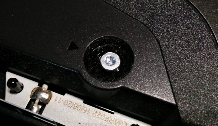 Tuto] Sony PlayStation 4 Pro: Upgrade disque SSHD, ventilateur Nidec et pâte  thermique - WKD4496